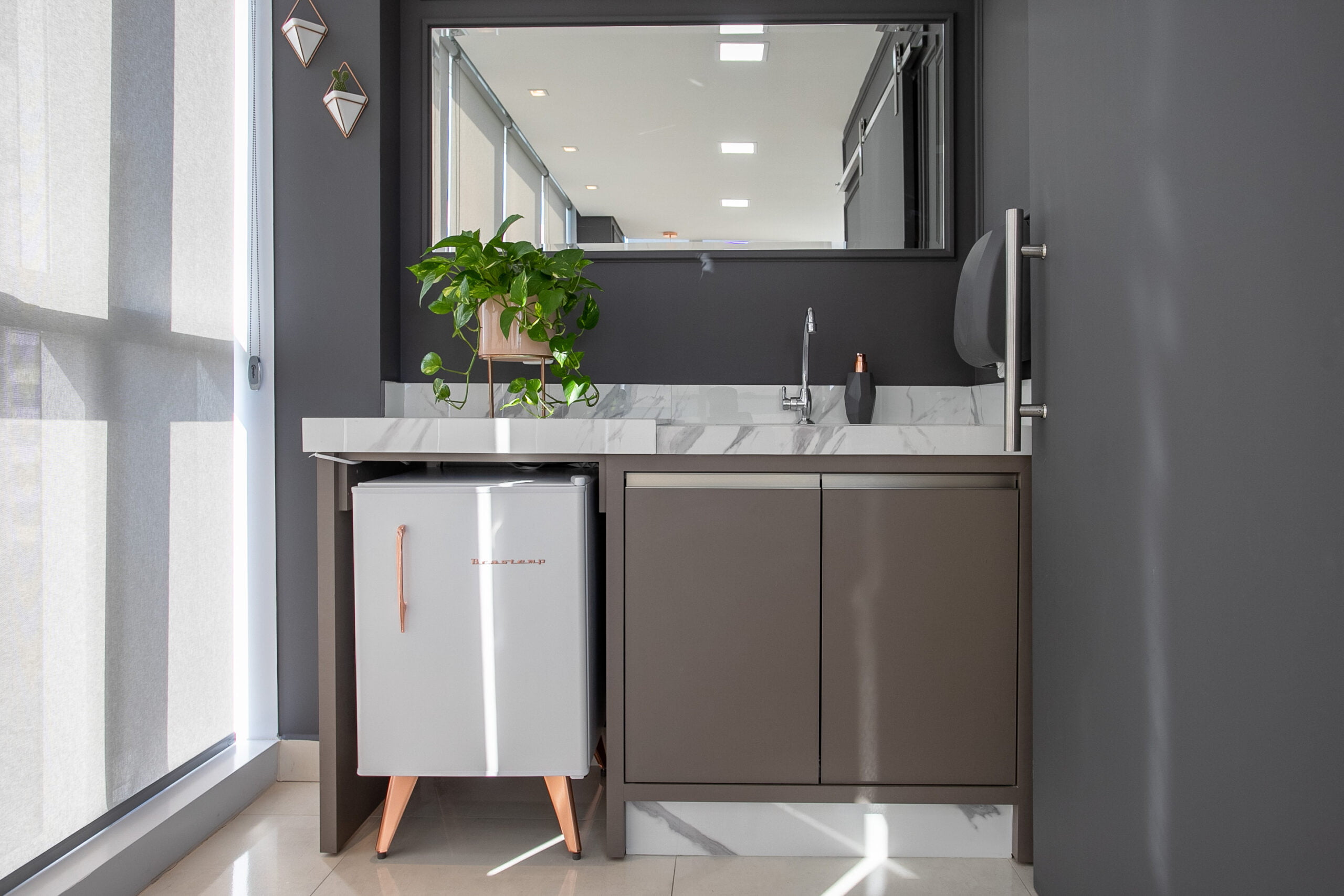 Bem Leve Design de Interiores | COMERCIAIS | Studio Tay Tonioti - 001