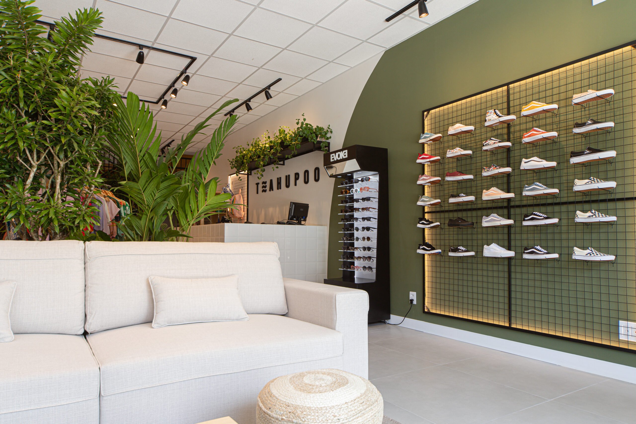 Bem Leve Design de Interiores | COMERCIAIS | Loja Teahupoo - 010