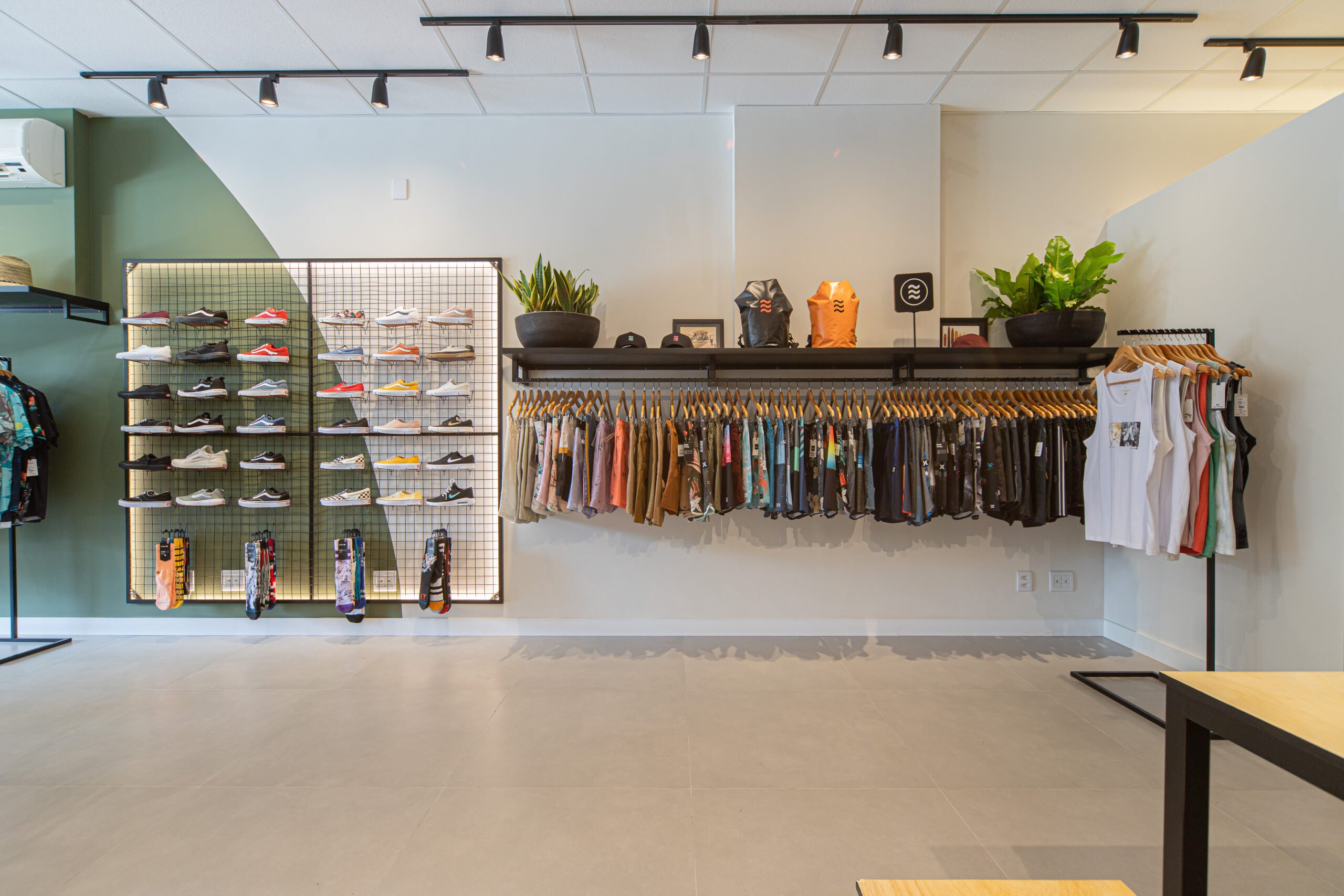 Bem Leve Design de Interiores | COMERCIAIS | Loja Teahupoo - 022