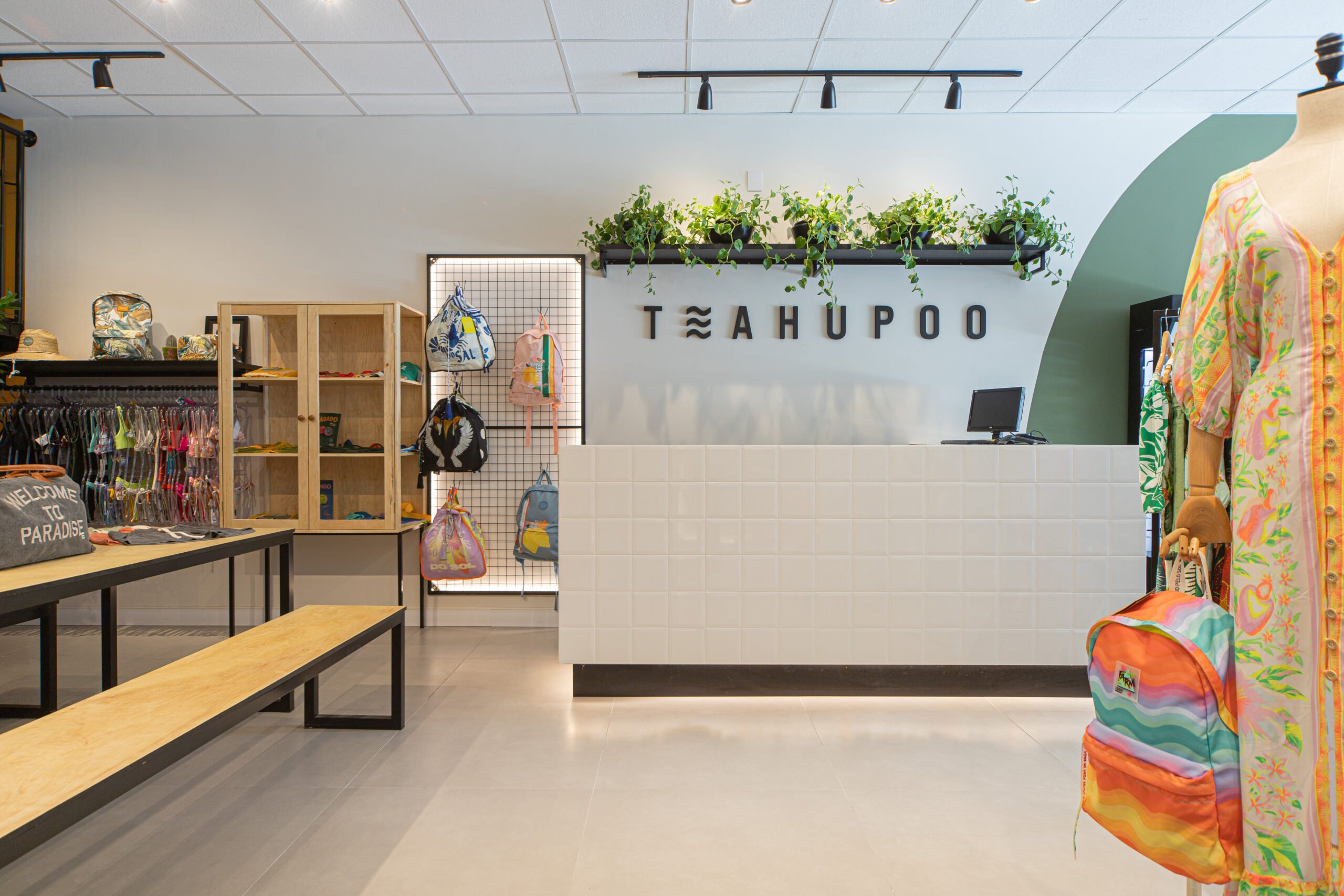 Bem Leve Design de Interiores | COMERCIAIS | Loja Teahupoo - 027