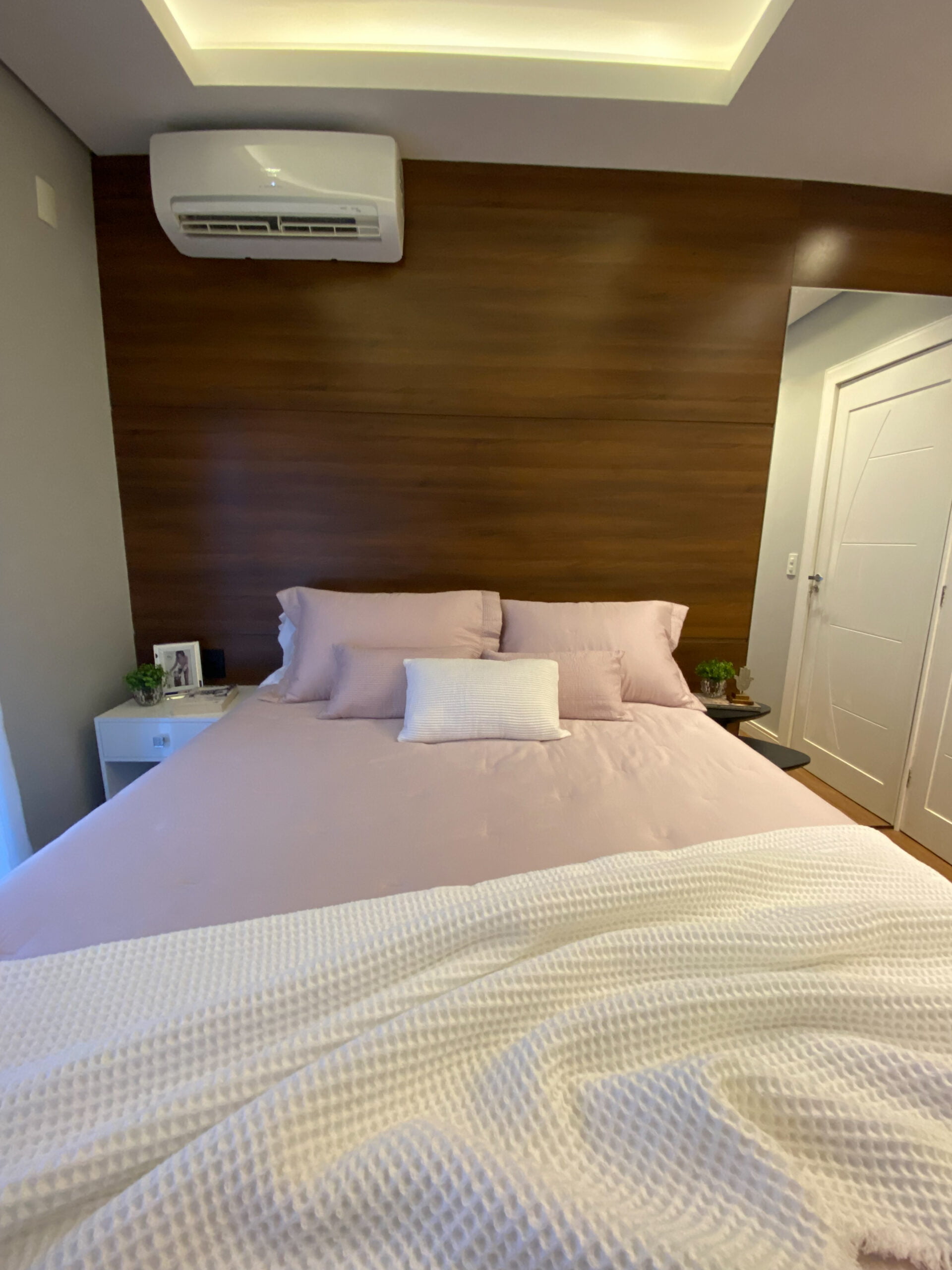 Bem Leve Design de Interiores | Maicol e Paula | Quarto Casal - 011